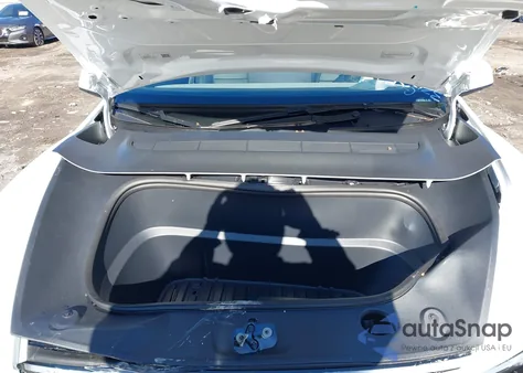 2026 Tesla Model Y Long Range Launch Series/Premium All-Wheel Drive z USA, uszkodzony, nr VIN 7SAYGDEE1TA393717